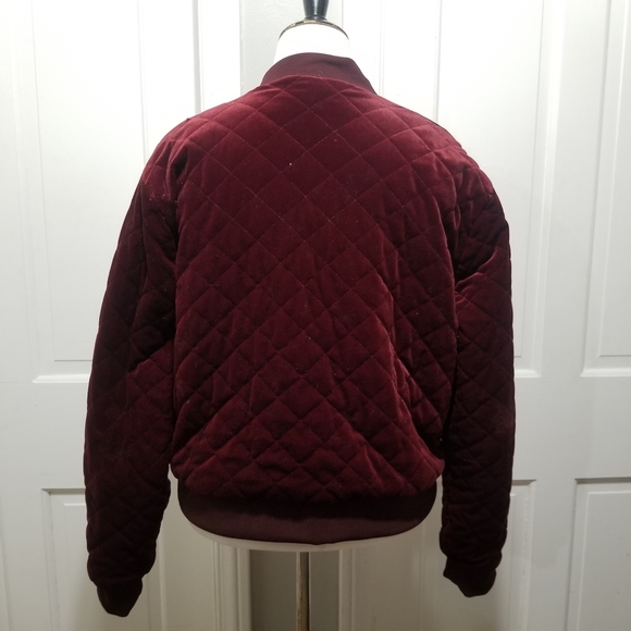 Lauren Ralph Lauren Burgundy Quilted Zip Up Bomber Jacket - Picture 4 of 9